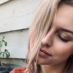 Meet your Posher, Carlea